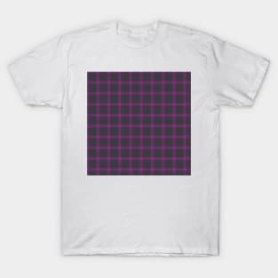 Dinah Plaid 3    by Suzy Hager      Dinah Collection T-Shirt